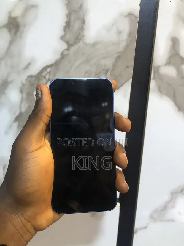 Apple iPhone 13 128GB Blue - 1