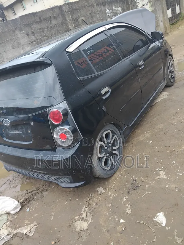 Kia Morning 2012 Black - 1