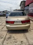 Honda Accord 2005 Gold - 2