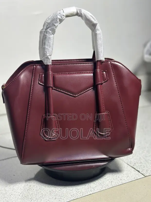 Givenchy Antigona Toy Lock Bag - 1