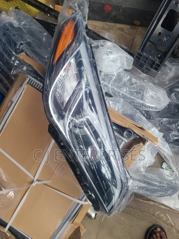 Brand New Headlight for Hyundai Sonata 2016 - 1