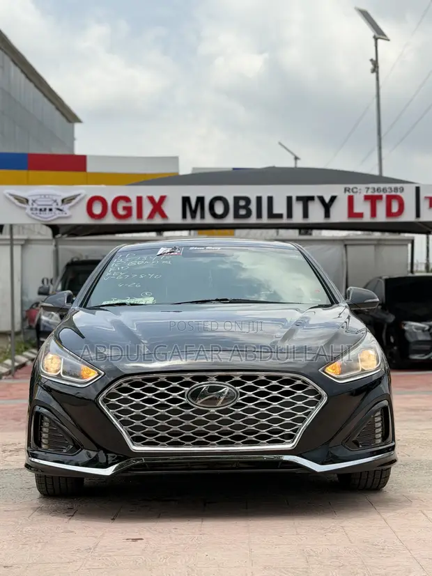 Hyundai Sonata Sport 2018 Baki - An Yi Amfani Da Shi A Ƙasashen Waje - 1