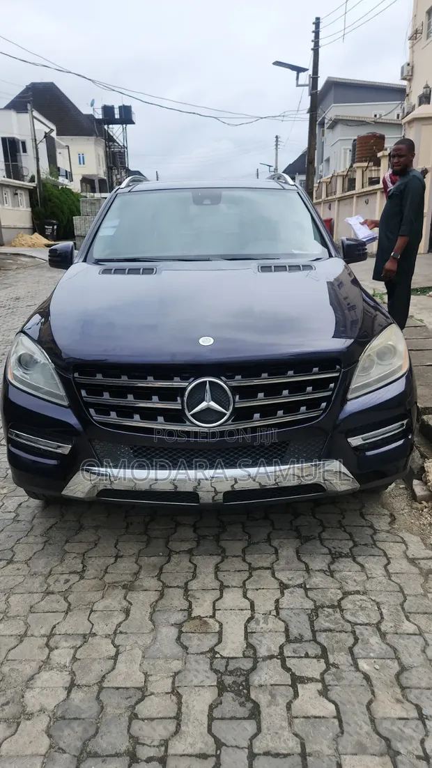 Mercedes-Benz M Class 2012 Blue - 1