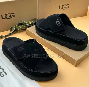 UGG Classic Slippers - Sabon Kaya