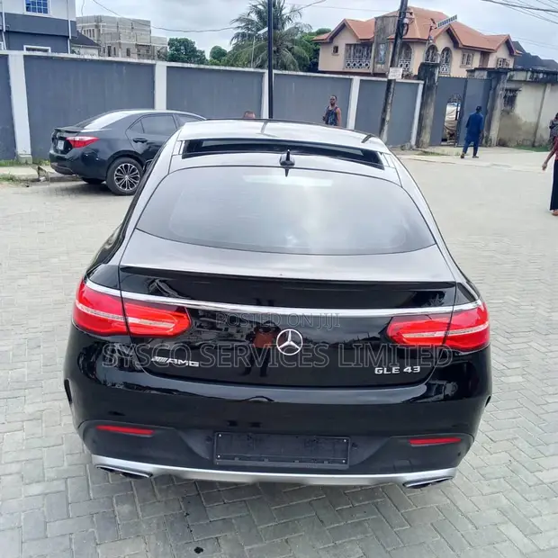Mercedes-Benz AMG GLE 43 4MATIC 2018 Black - 1