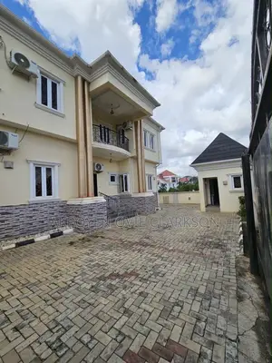 6 Bedroom Duplex da BQ don Sawa a Guzape, Abuja