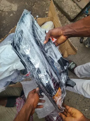 Sabon 3Touch Headlight na Toyota Venza 2015