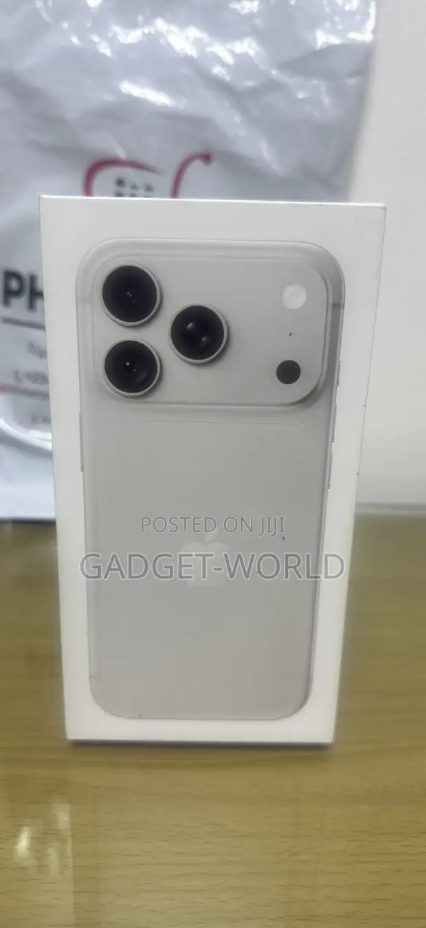 New Apple iPhone 18 Pro Max 512GB Silver - 1