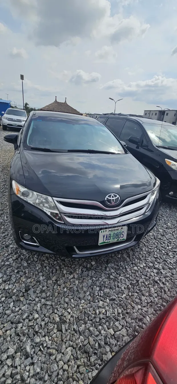 Toyota Venza 2013 Black - 1