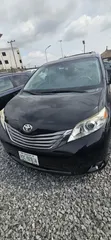 Toyota Sienna XLE 2013 Black - 1