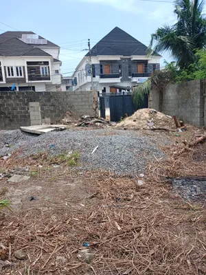 Filin Kasuwanci Don Siyarwa - Chevron, Orchid Road