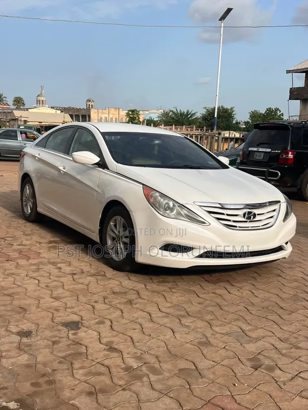 Hyundai Sonata Foreign Used - 1