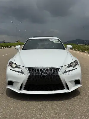Lexus IS 300 AWD 2016 White