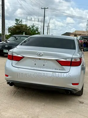 Lexus ES 350 2014 Silver - Cikakken Zabi