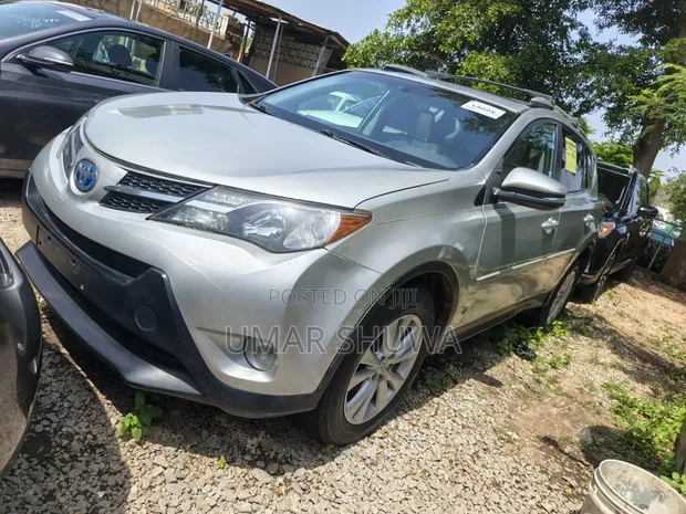 2015 Toyota RAV4 Limited SUV - Ba a yi rijista ba - 1