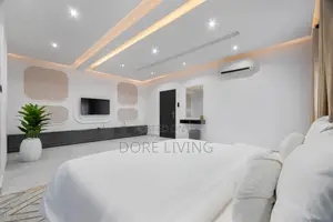 Luxury 1-Bedroom Apartment with Open Kitchen in Lekki Phase 1