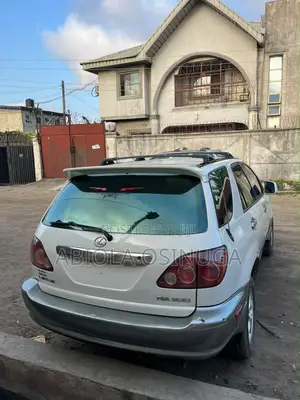 Lexus RX 300 2002 Fari