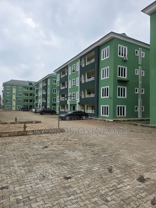 Gidaje 3 Bedroom Don Siyarwa, Ipaja Command Road - 1