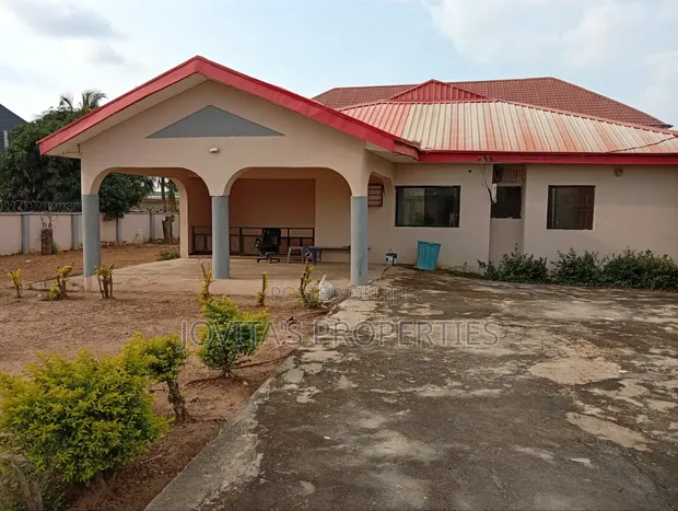 3-Bedroom Bungalow for Rent in Quarters, Kuje - 1