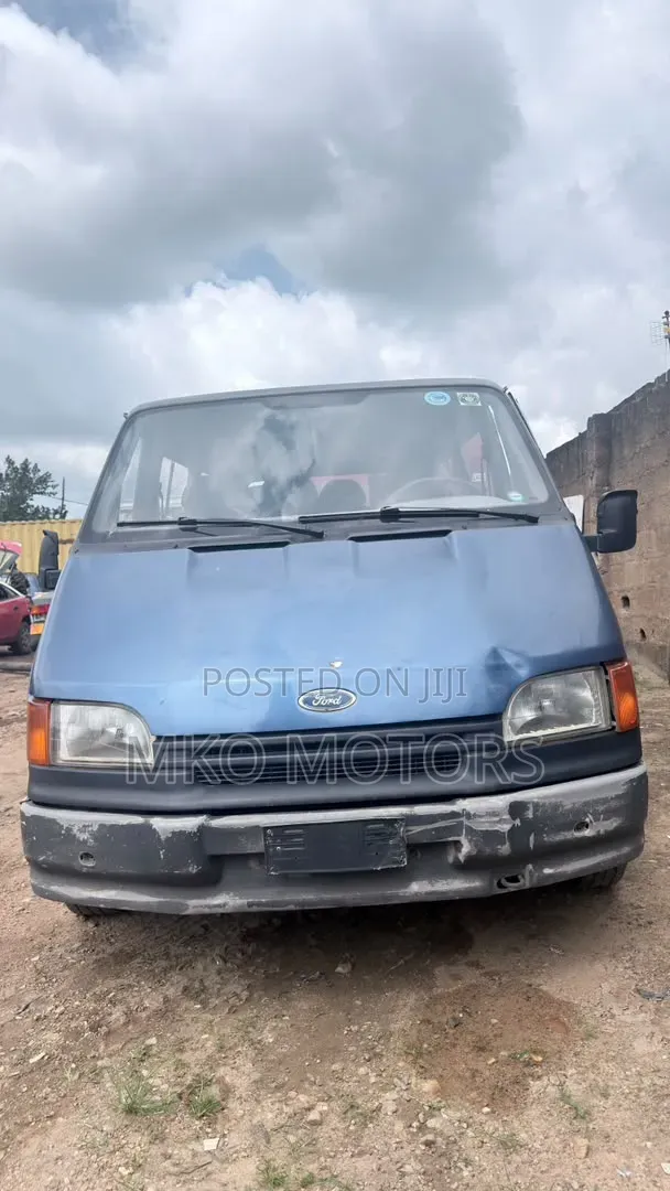 Ford Transit 2002 Diesel Bus - 1