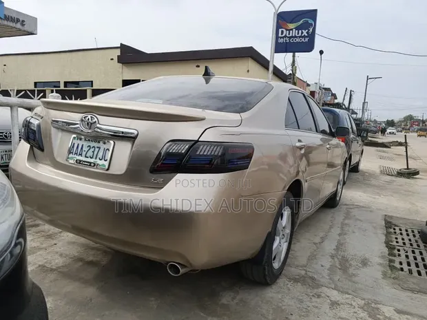 Toyota Camry 2008 Gold - 1