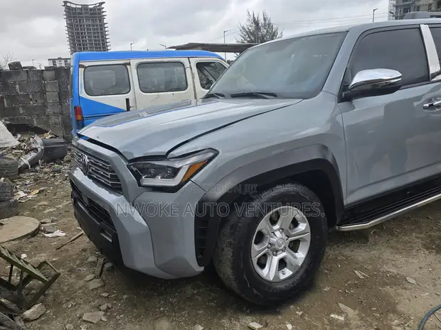 Toyota 4Runner 2010-2025 Model Upgrade Kit (Japan) - 1