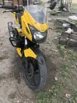 Bajaj Pulsar 220 F 2025 Yellow - 3