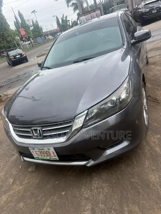 Honda Accord 2013 Gray - 1