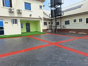 Professional Concrete Floor & Wall Design Services