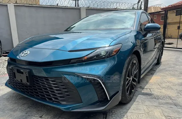 Toyota Camry SE 2025 Blue - 1
