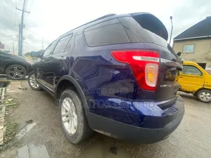 Ford Explorer 2011 Shuɗi