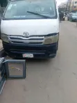 Toyota HiAce 2010 White - 4