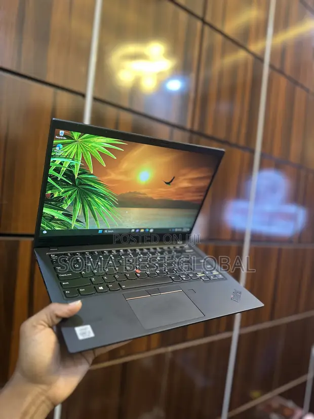 Lenovo ThinkPad X1 Carbon Gen 8 Laptop - 1