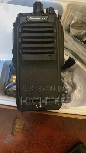Motorola DP4000 Walkie Talkie