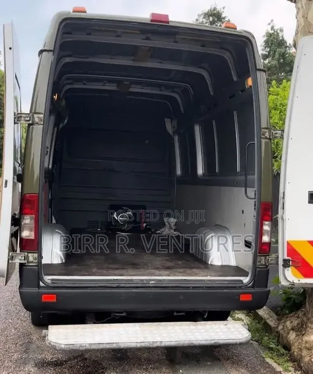 Cargo Pickup and Delivery Service - 1