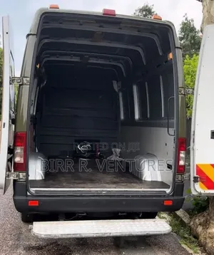 Cargo Pickup and Delivery Service