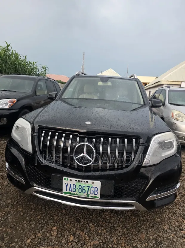 Mercedes-Benz GLK-Class 350 4MATIC 2013 Black - 1