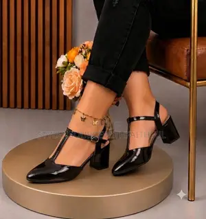 Unisex Classic Style Leather Shoes