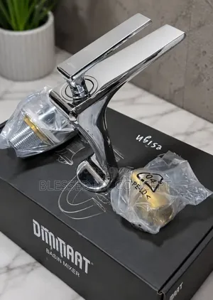 Mmaat Modern Luxury England Basin Mixer Tap BB23000