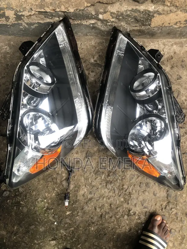 Honda Odyssey Headlight (2006-2010) - 1