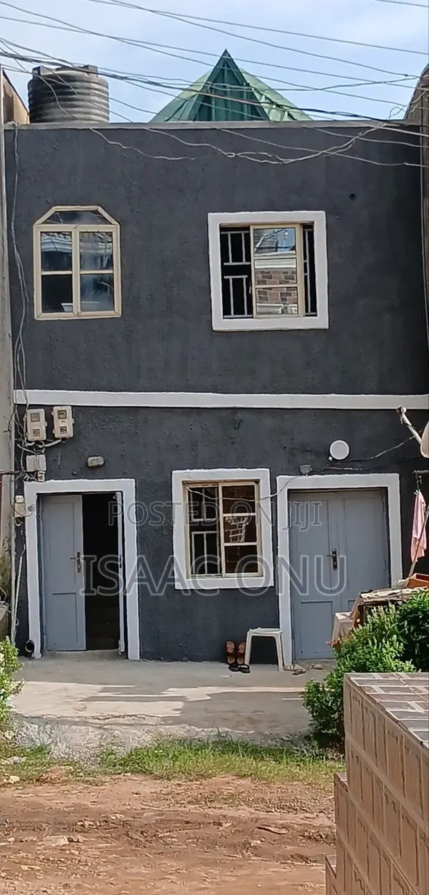 3-Bedroom Duplex for Sale in Apo Mechanic Estate - 1