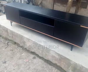 Tushen TV Mai Girman Kafa 6 - Katako na Laminate