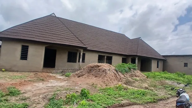 Gidan Bacci 6 Bedroom a Ojoo Area, Ibadan Don Siyarwa - 1