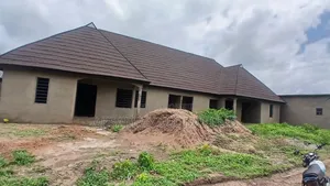 Gidan Bacci 6 Bedroom a Ojoo Area, Ibadan Don Siyarwa