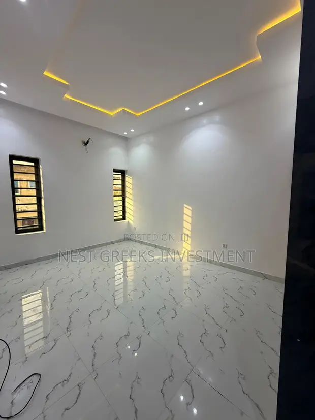 Sabon Gine-gine 4-Bedroom Duplex a Ogba, Ikeja - 1