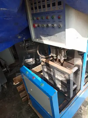 Fairly Used Semi-Automatic Pet Blowing Machine