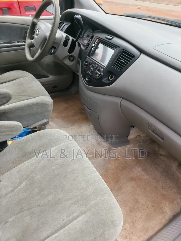 2000 Mazda MPV DX FWD Minivan - Gray - 1