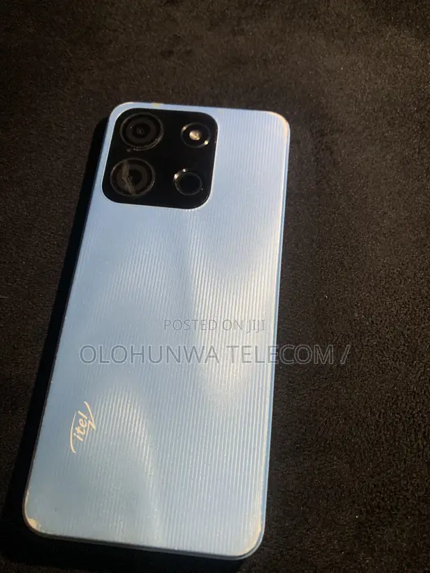 Itel A60 32GB Blue - 1