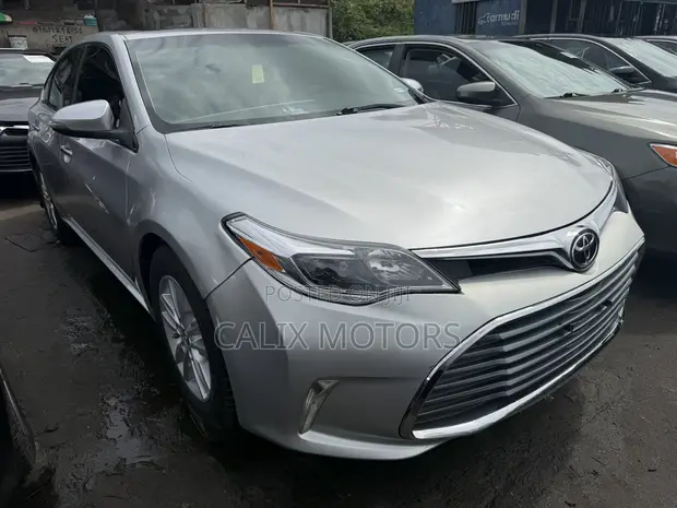 2015 Toyota Avalon XLE Silver - 1