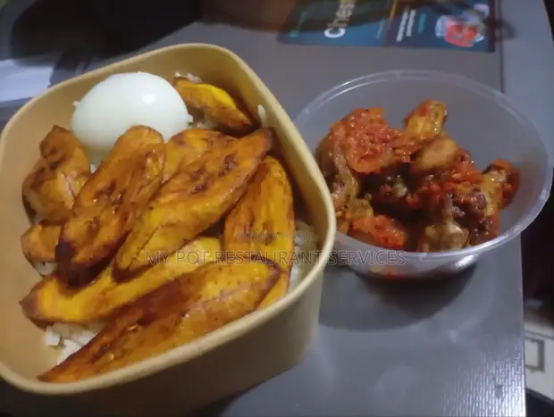 White Rice, Chicken Wings, Plantain, Egg & Stew Meal - 1
